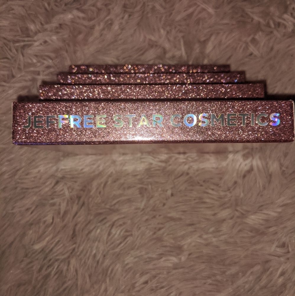 Jeffree star sold out lipstick holder